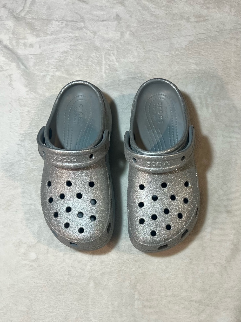 CROCS Women’s Glitter Silver Platform Clogs - Sparkling Silver